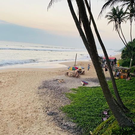Moon Bridge Beach Resort Matara Luaran gambar