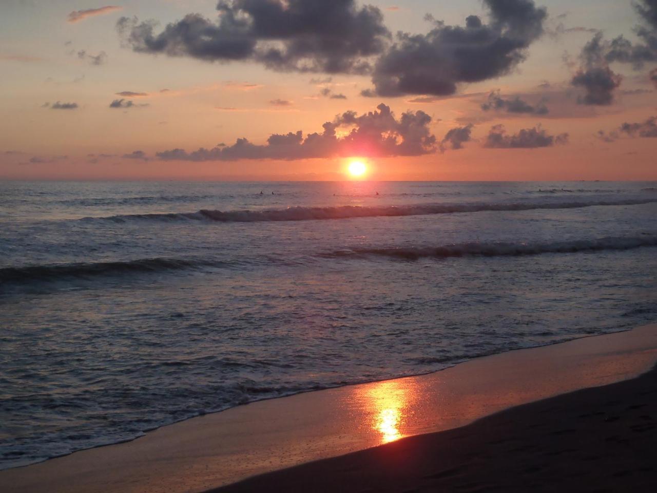 Moon Bridge Beach Resort Matara Luaran gambar
